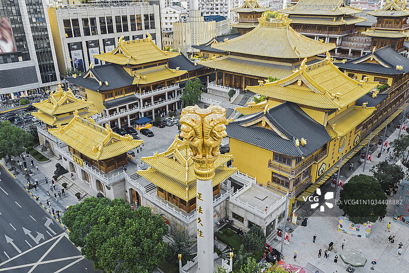 上海静安寺黄昏航拍图片素材