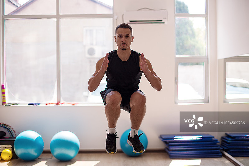 健身教练图片素材