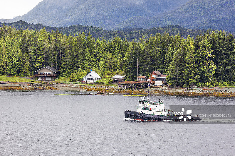 美国阿拉斯加州克奇坎港口的拖船图片素材