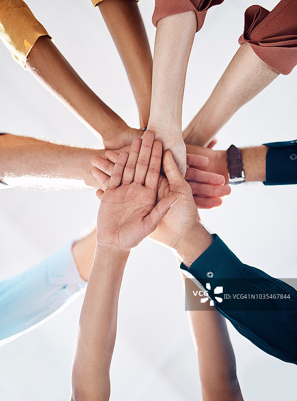 拥有合适的团队更容易成功图片素材