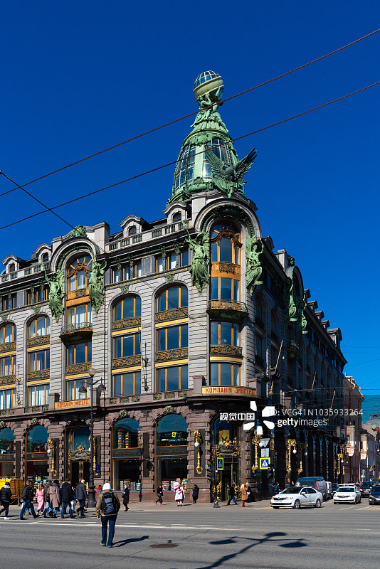 圣彼得堡涅瓦大街上的辛格公司历史建筑，现为书店图片素材