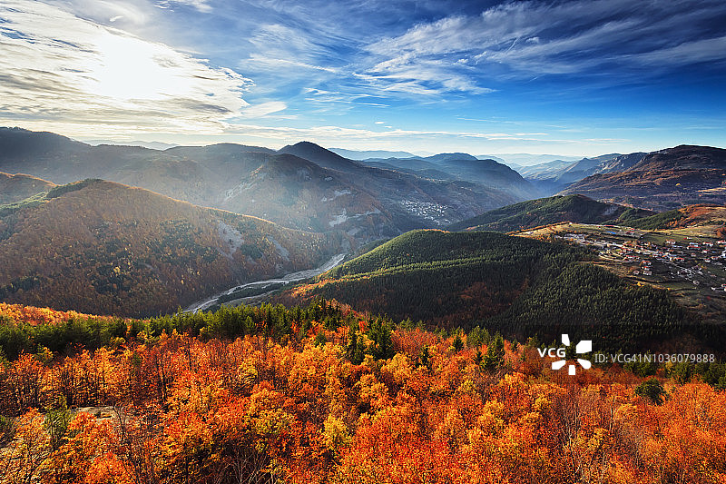 保加利亚罗多彼山脉的贝林塔什色雷斯圣地图片素材