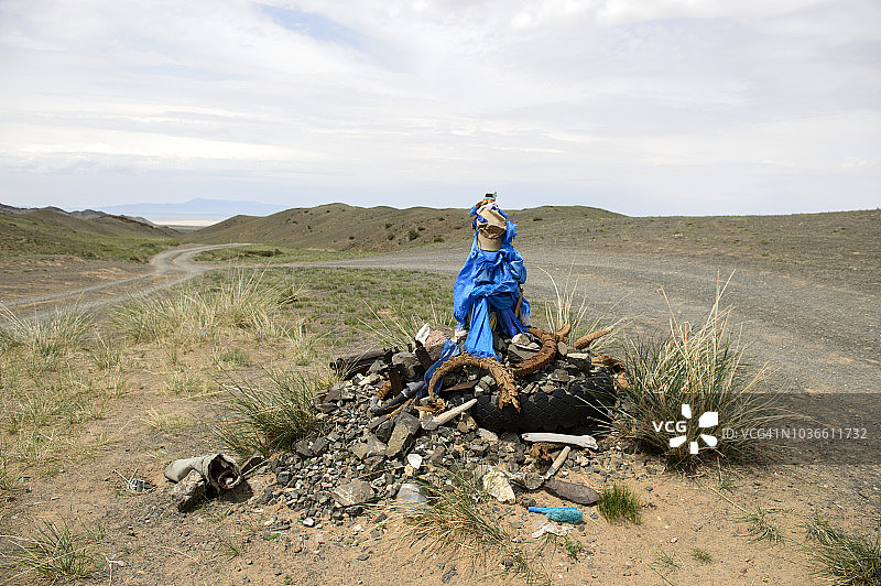蒙古戈壁古尔万赛汗国家公园的洪果林埃尔斯祈祷场所图片素材