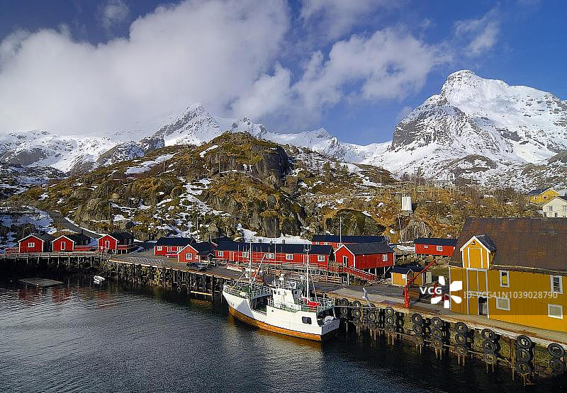 挪威罗弗敦群岛努斯峡湾渔村图片素材