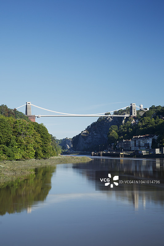 克利夫顿吊桥和霍特韦尔斯的埃文峡谷图片素材