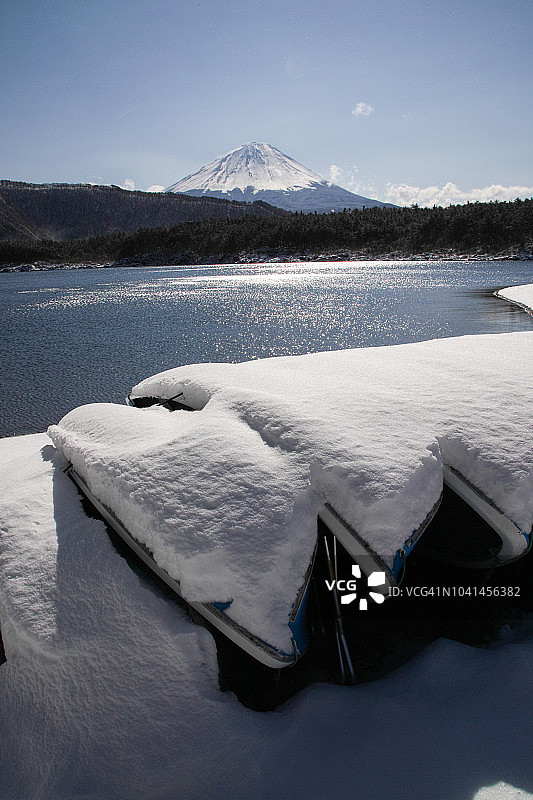 冬季雪景富士山图片素材