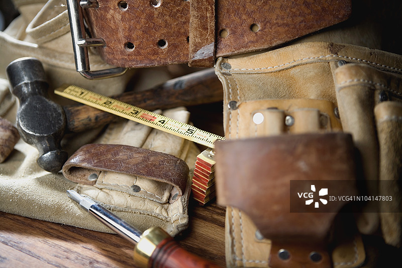 锤子和螺丝刀的特写镜头图片素材