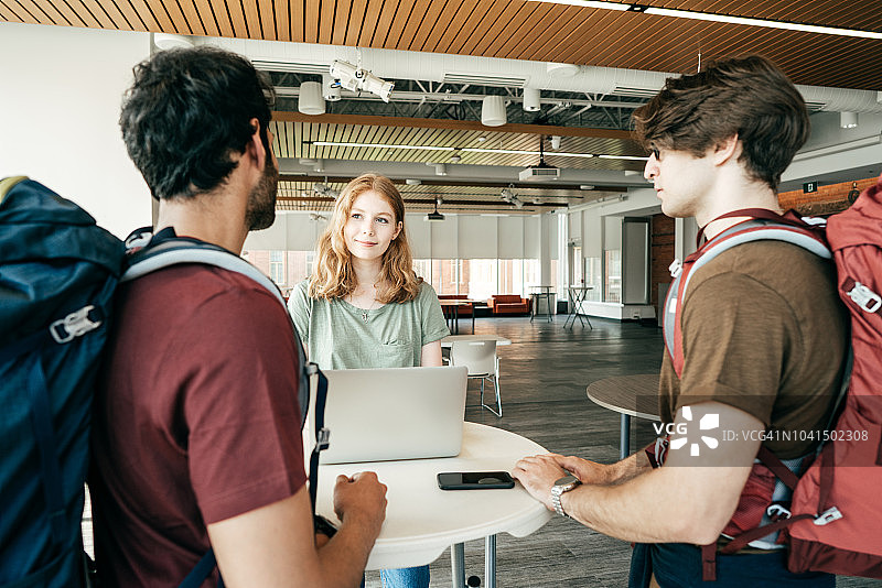 用法语沟通图片素材