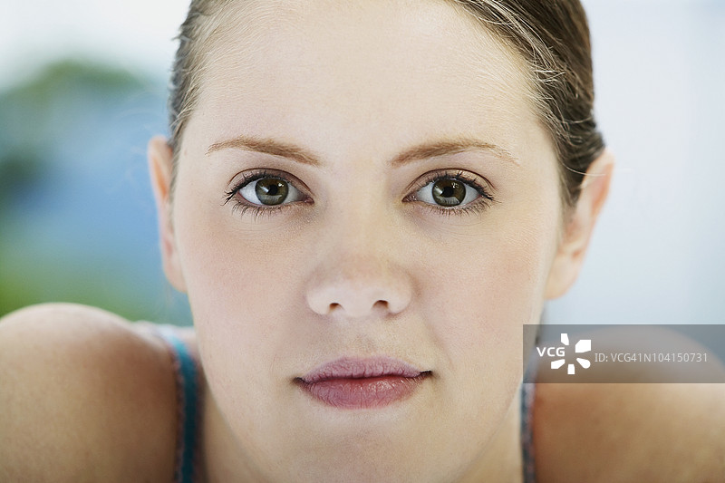 年轻女性的肖像图片素材