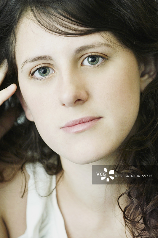 年轻女性的肖像图片素材