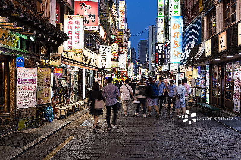 韩国首尔仁寺洞夜景图片素材