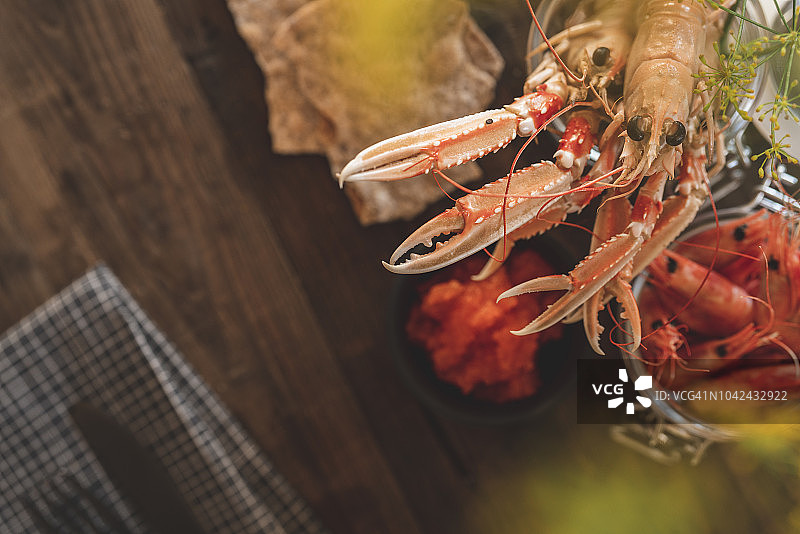 瑞典传统小龙虾派对上的海鲜图片素材