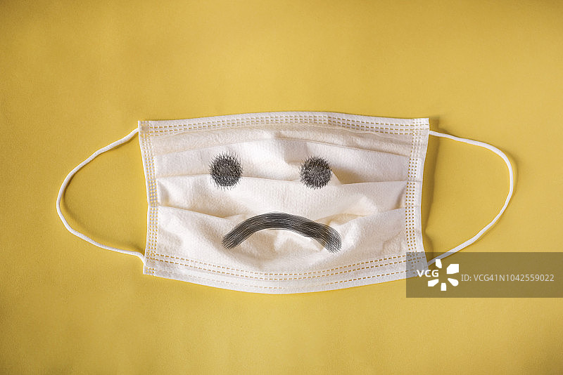 拟人化口罩图片素材