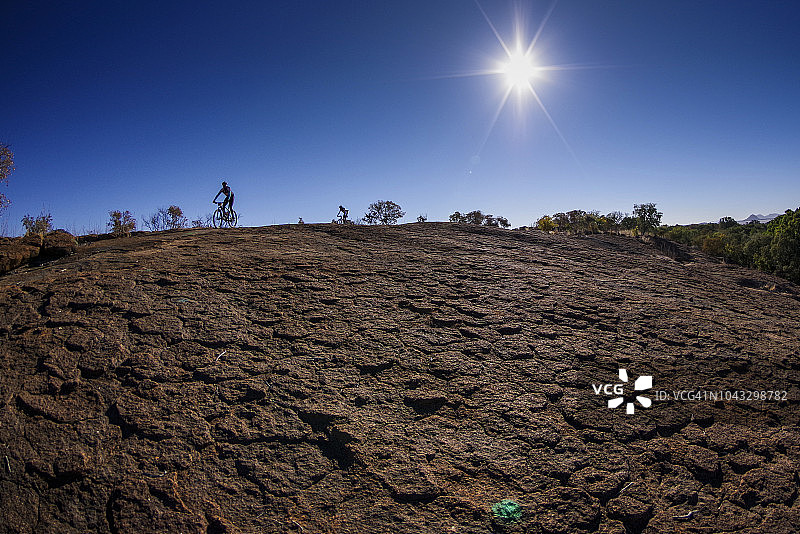 卡拉哈里挑战山地自行车赛，博茨瓦纳图片素材