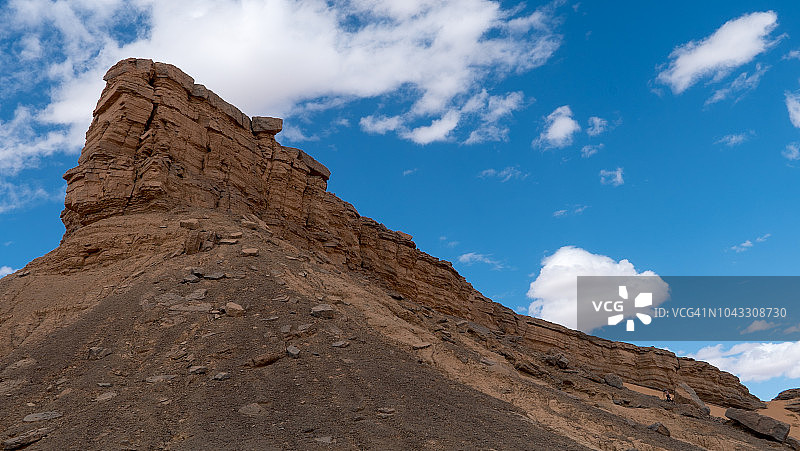 撒哈拉沙漠的悬崖和山脉地貌图片素材