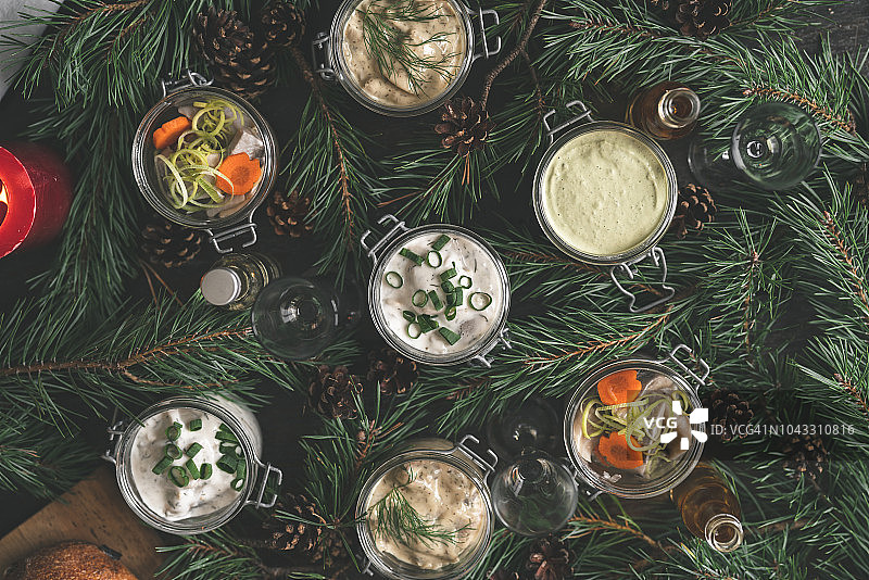 圣诞节的传统瑞典腌鲱鱼图片素材