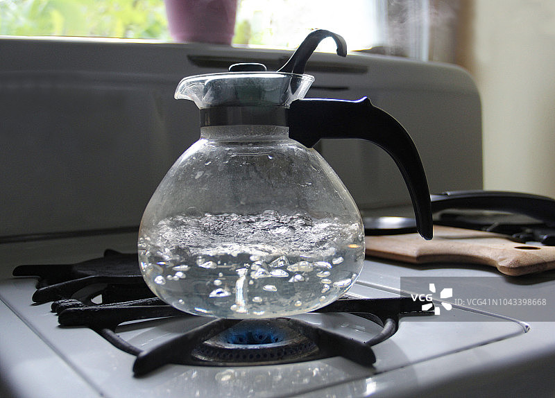水壶烧水图片素材