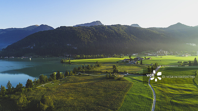 奥地利蒂罗尔州，凯撒温克尔，沃尔奇湖的鸟瞰图图片素材