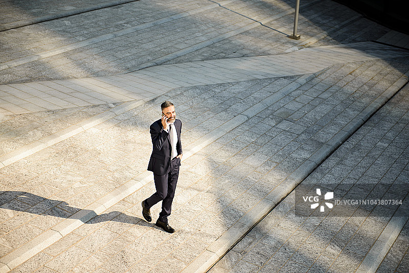微笑的商人概览图片素材