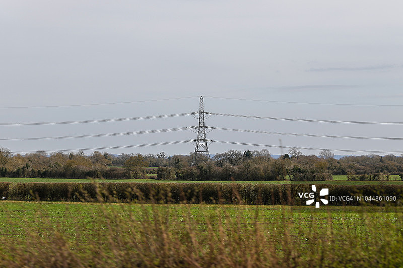 从斯特拉特福到伦敦的输电塔景观图片素材