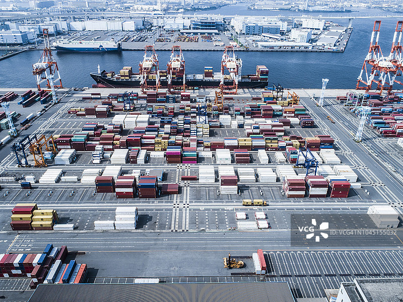 海边的集装箱图片素材