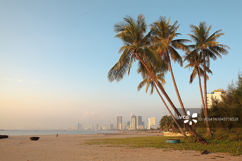 美溪海滩美丽的早晨，岘港是越南宜居之地图片素材