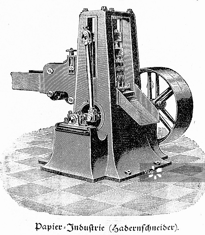 造纸工业：碎布纸切割机图片素材