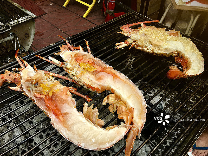 街头小吃：烤龙虾图片素材