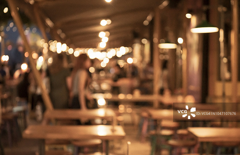 餐厅人群虚化背景图片素材
