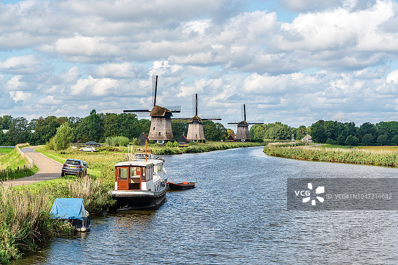 荷兰北荷兰的典型风车景观图片素材