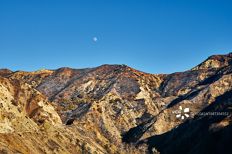 沙火灾后的景象图片素材