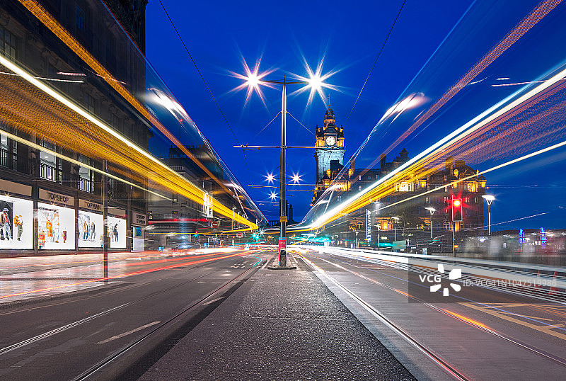 爱丁堡王子街有轨电车交通图片素材