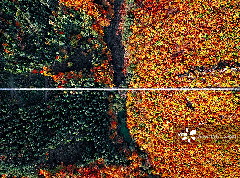 盖尔莱吊桥（盖尔莱悬索桥）航拍鸟瞰，德国莫斯多夫附近图片素材