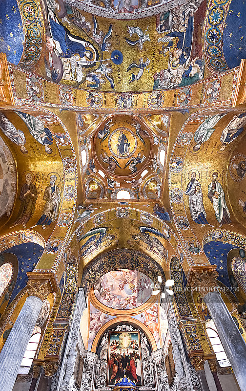 意大利西西里岛“马托拉纳”教堂内部马赛克特写图片素材