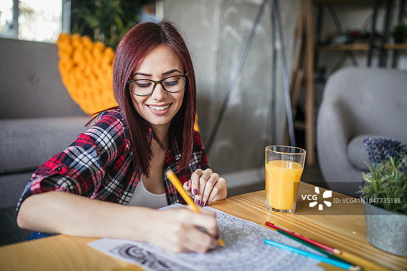 涂鸦填色图片素材