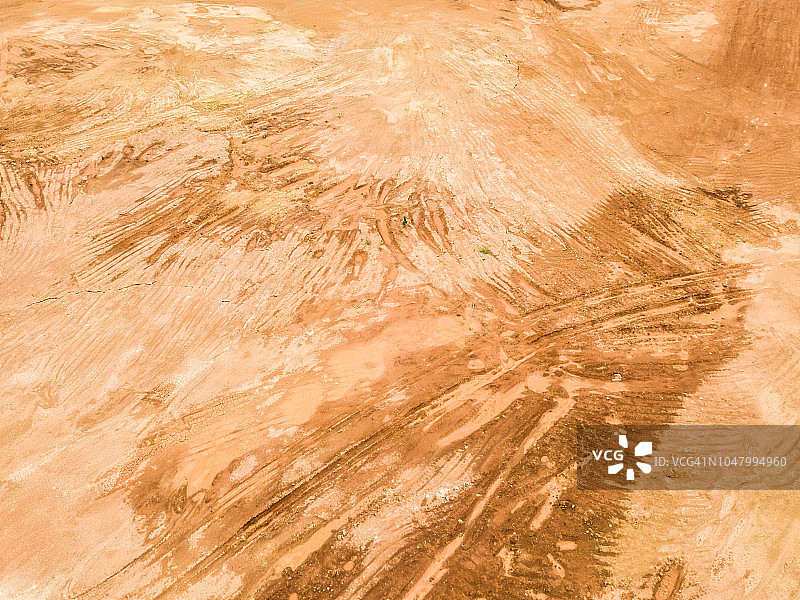 红色土地航拍景观图片素材