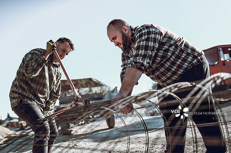 梁的钢筋图片素材