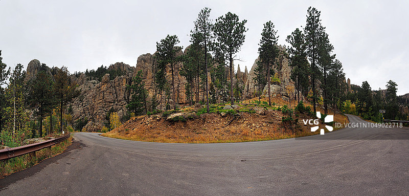南达科他州针峰公路沿线全景图片素材