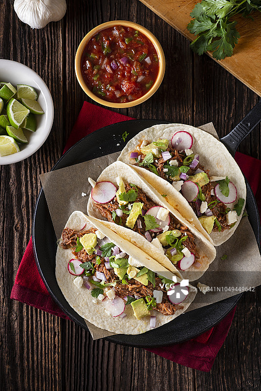 炖牛肉塔可图片素材