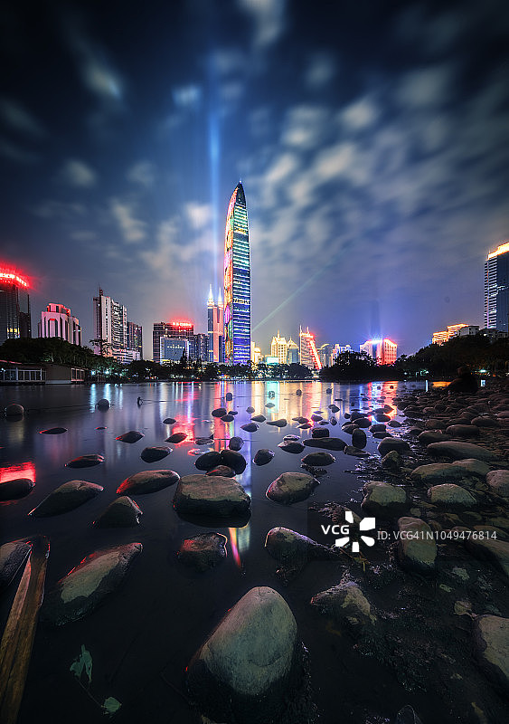 中国深圳夜景天际线图片素材