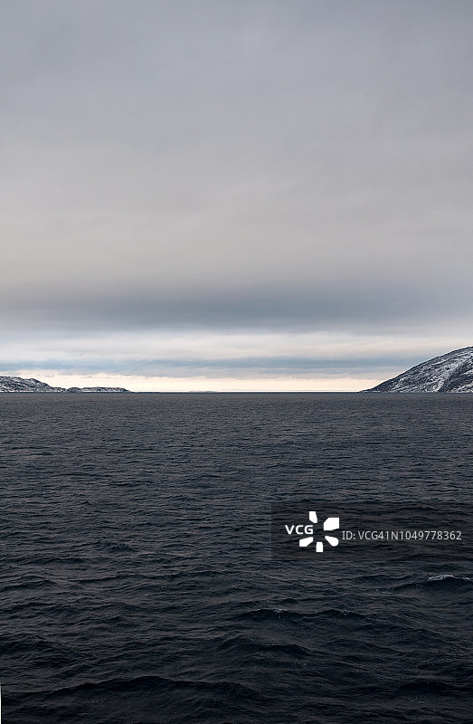 挪威北部希尔克内斯海岸图片素材
