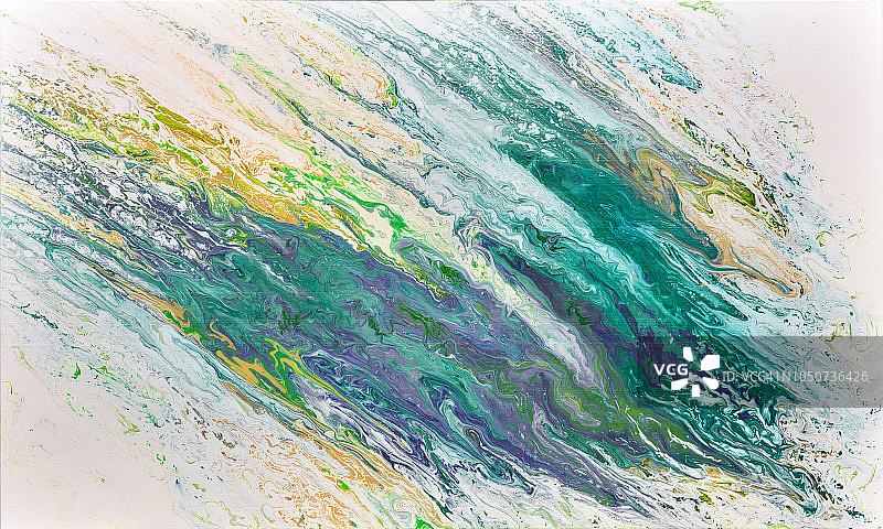 抽象彩色背景纹理流体丙烯颜料艺术。紫黄绿三色在白色背景上图片素材