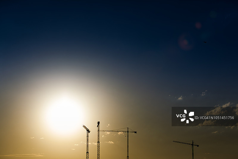 建筑起重机图片素材