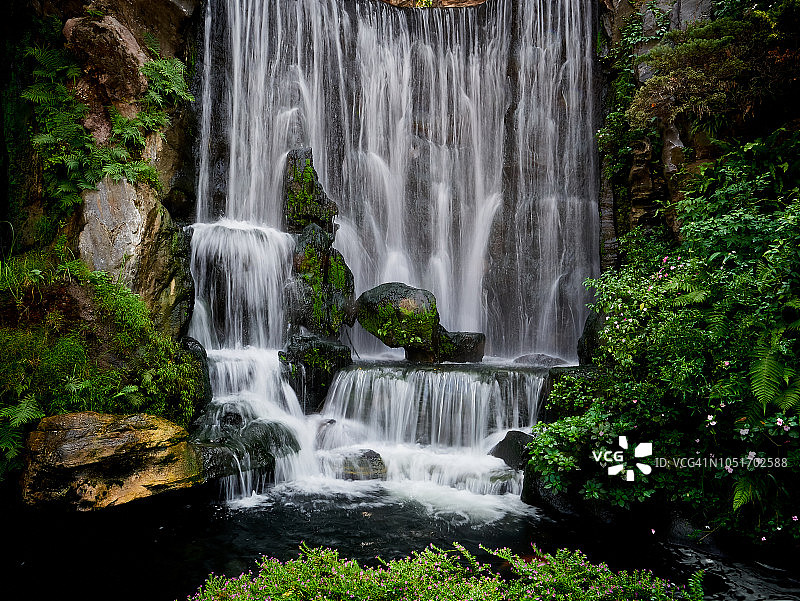 人工瀑布图片素材