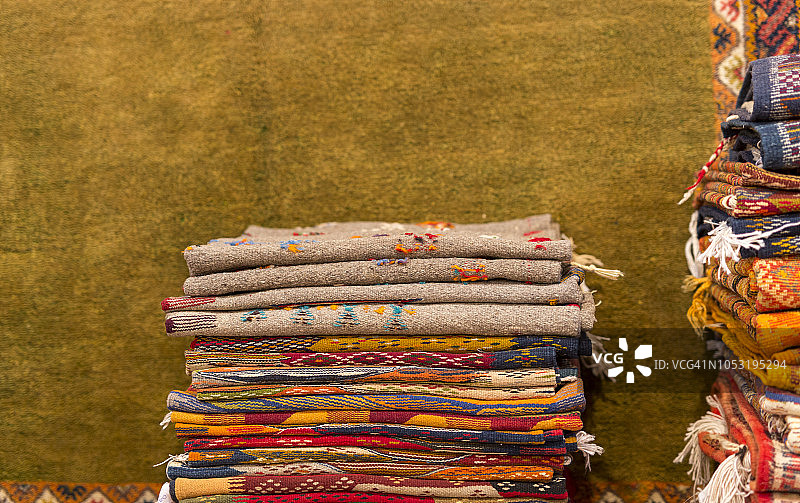摩洛哥地毯店出售的地毯图片素材