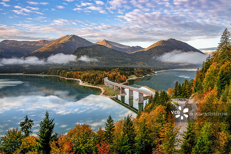 德国巴伐利亚州西尔文施泰因湖图片素材