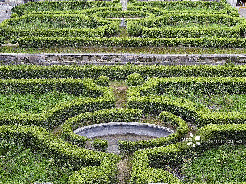 葡萄牙阿尔科巴萨圣玛丽亚修道院花园图片素材