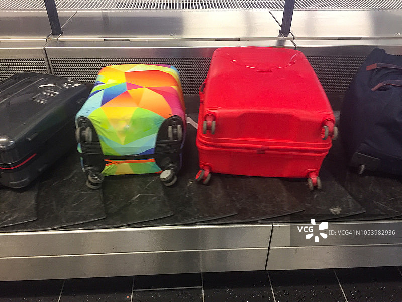 传送带上的行李图片素材