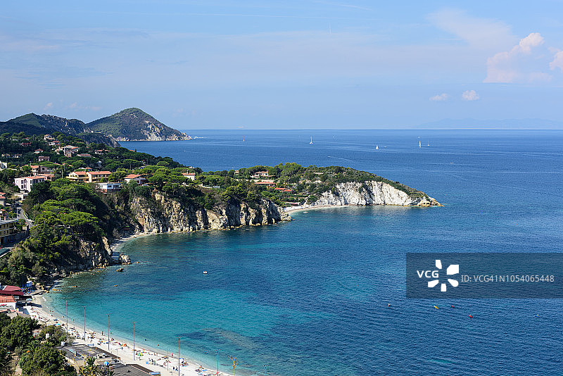 厄尔巴岛海滩，利古里亚海风光图片素材