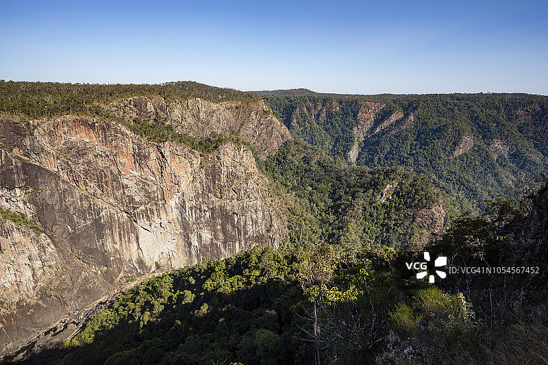 澳大利亚昆士兰州沃拉曼瀑布图片素材
